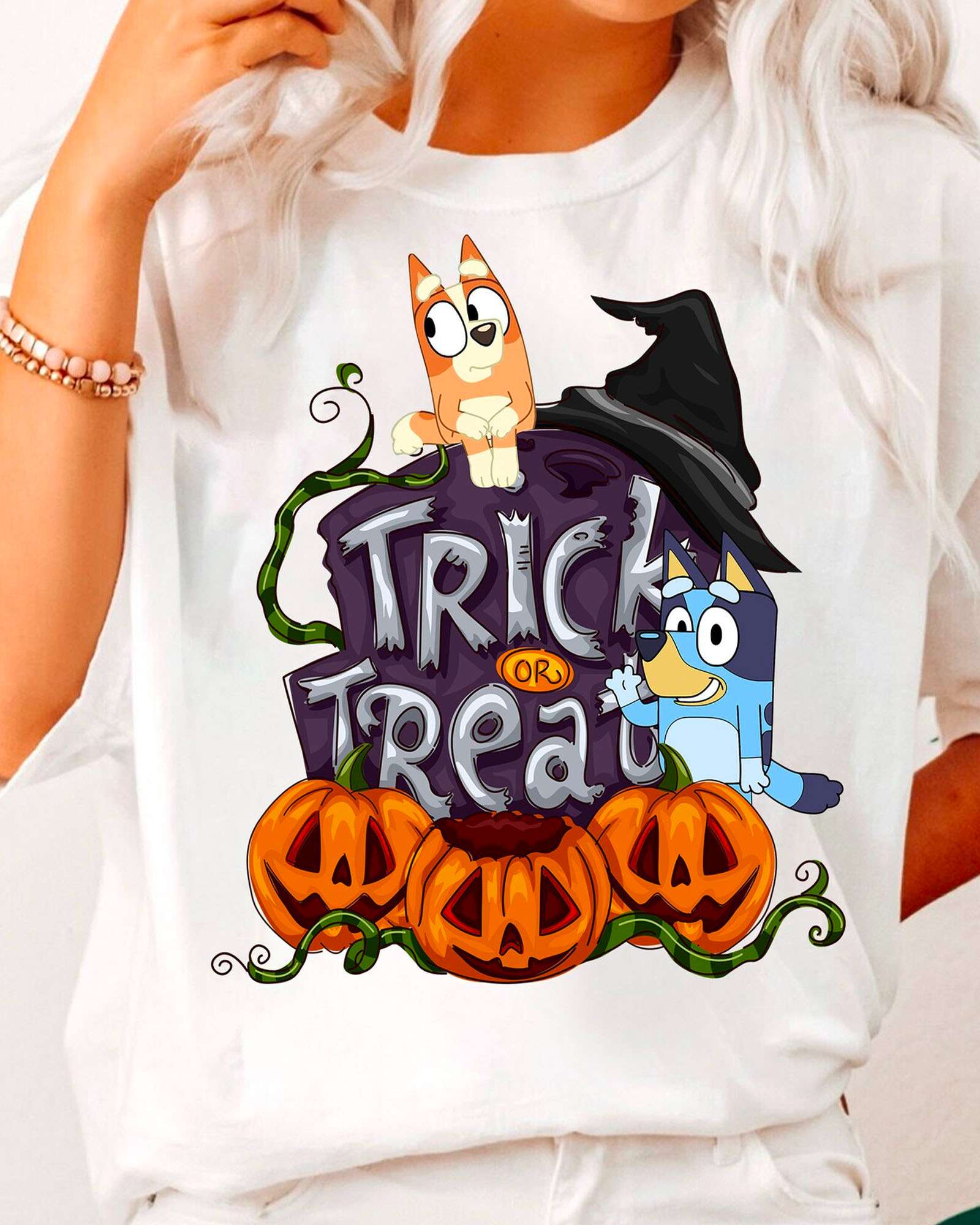 Halloween Tarrot Hello Kitty - Shirt - RoiandRow